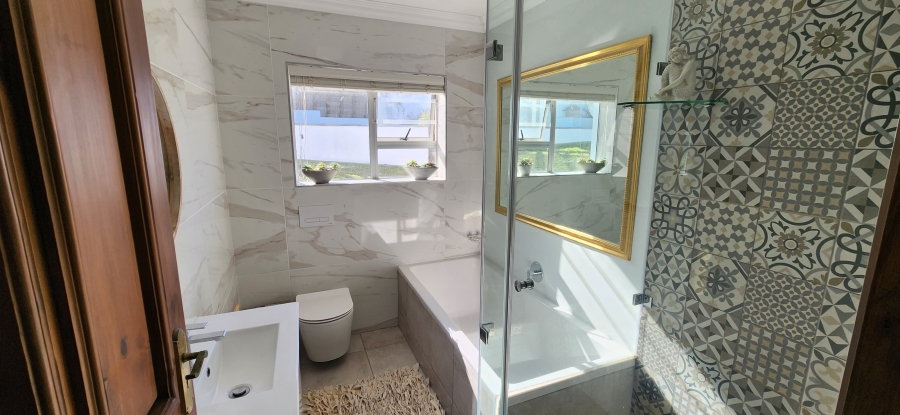 4 Bedroom Property for Sale in Dana Bay Western Cape